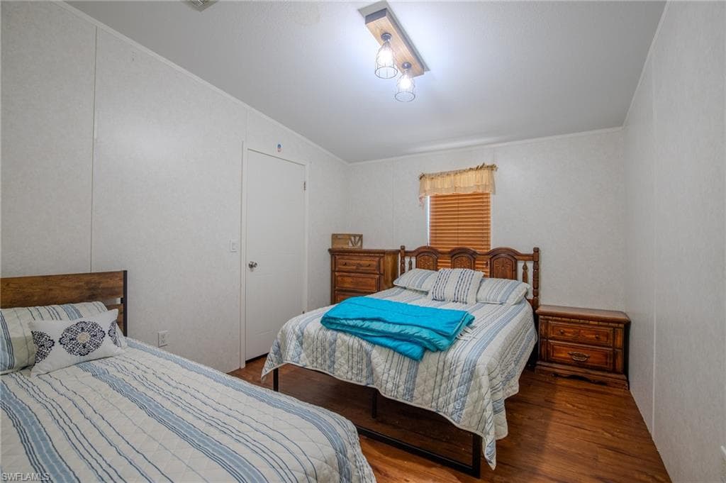 1205 Inverness AVE-12
