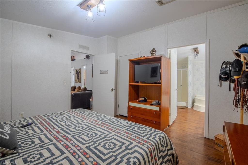 1205 Inverness AVE-14