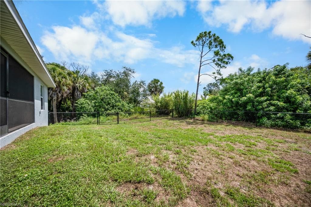 315 Sweetwater DR-27