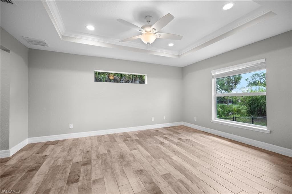 315 Sweetwater DR-17