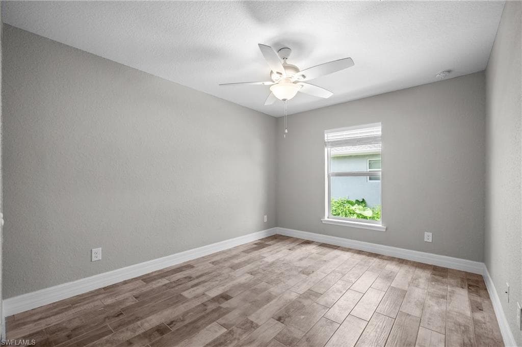 315 Sweetwater DR-7