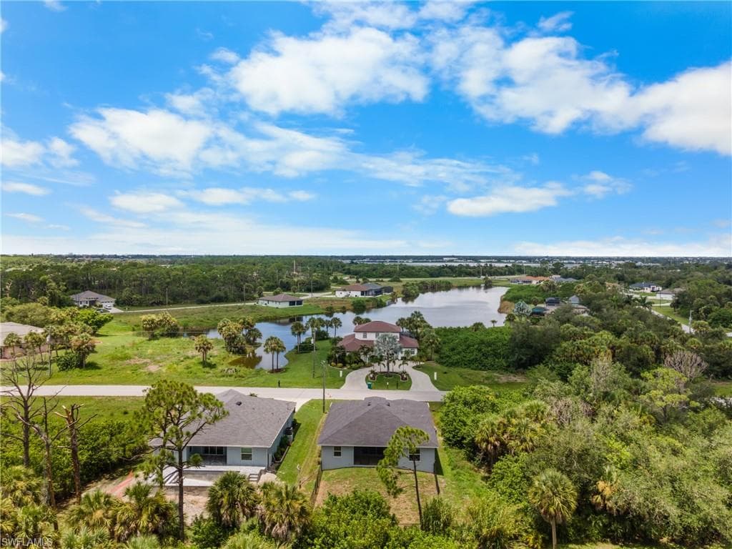 315 Sweetwater DR-32