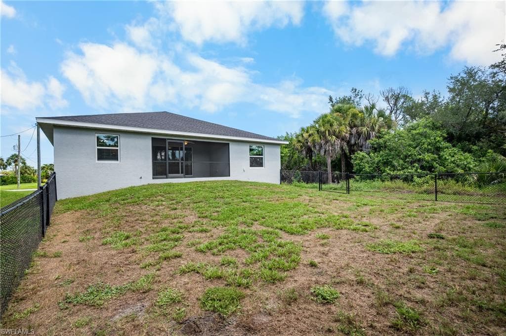 315 Sweetwater DR-28
