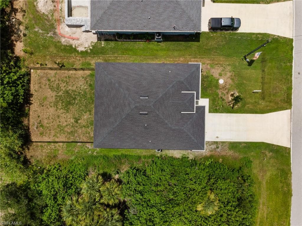 315 Sweetwater DR-33