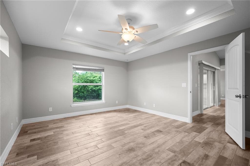 315 Sweetwater DR-18