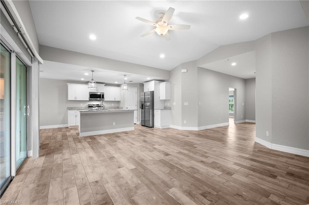 315 Sweetwater DR-11