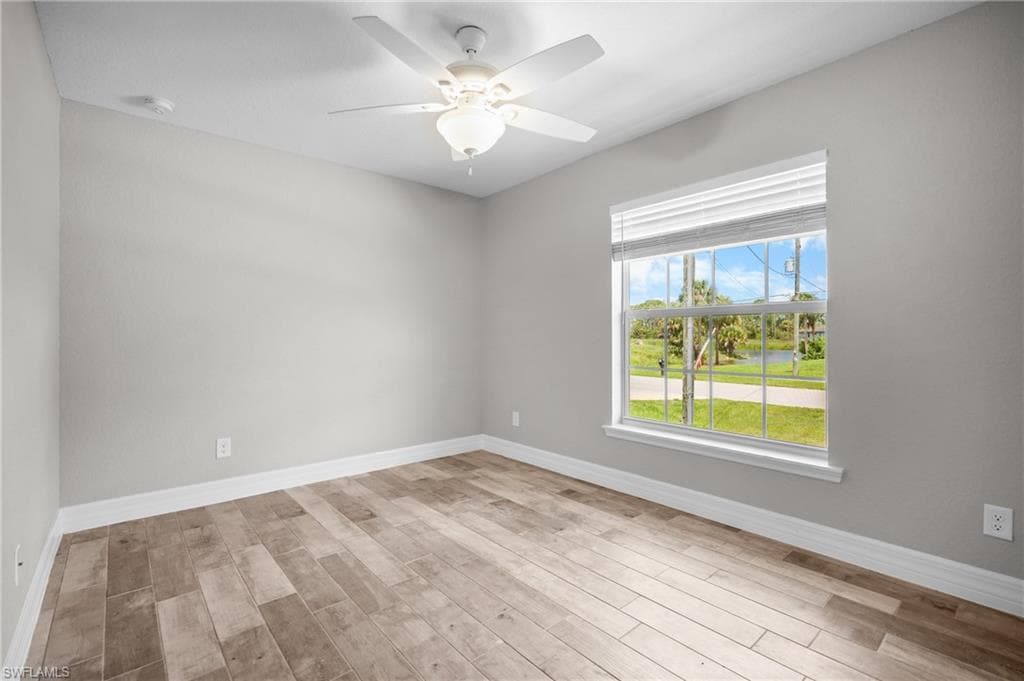 315 Sweetwater DR-4