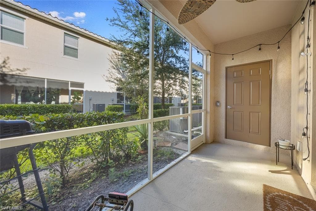 2707 Blossom WAY-27