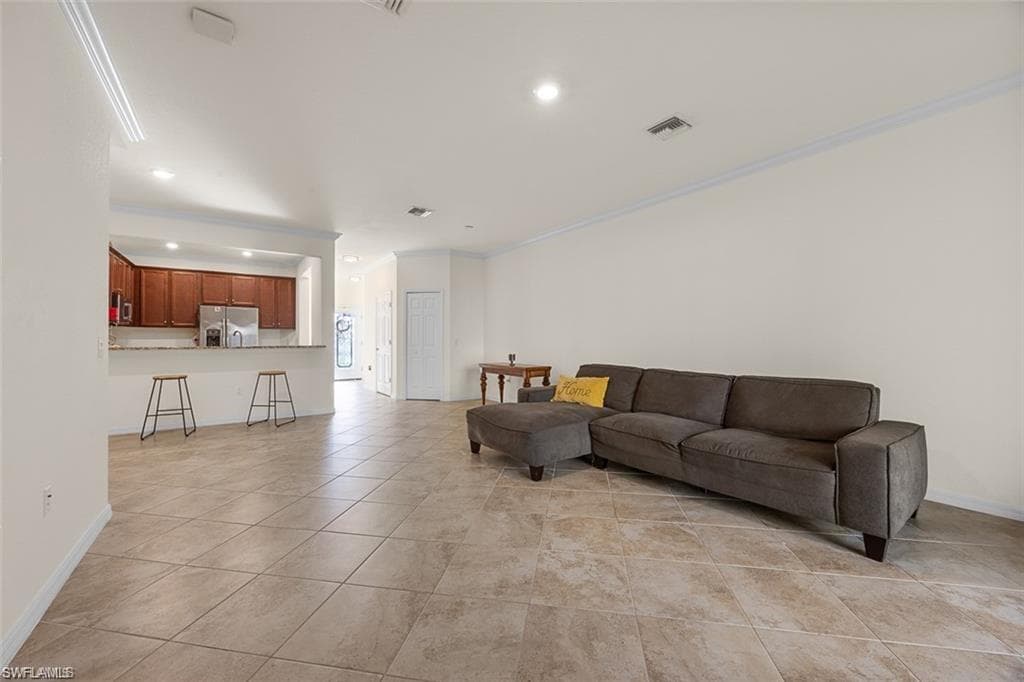 2707 Blossom WAY-12