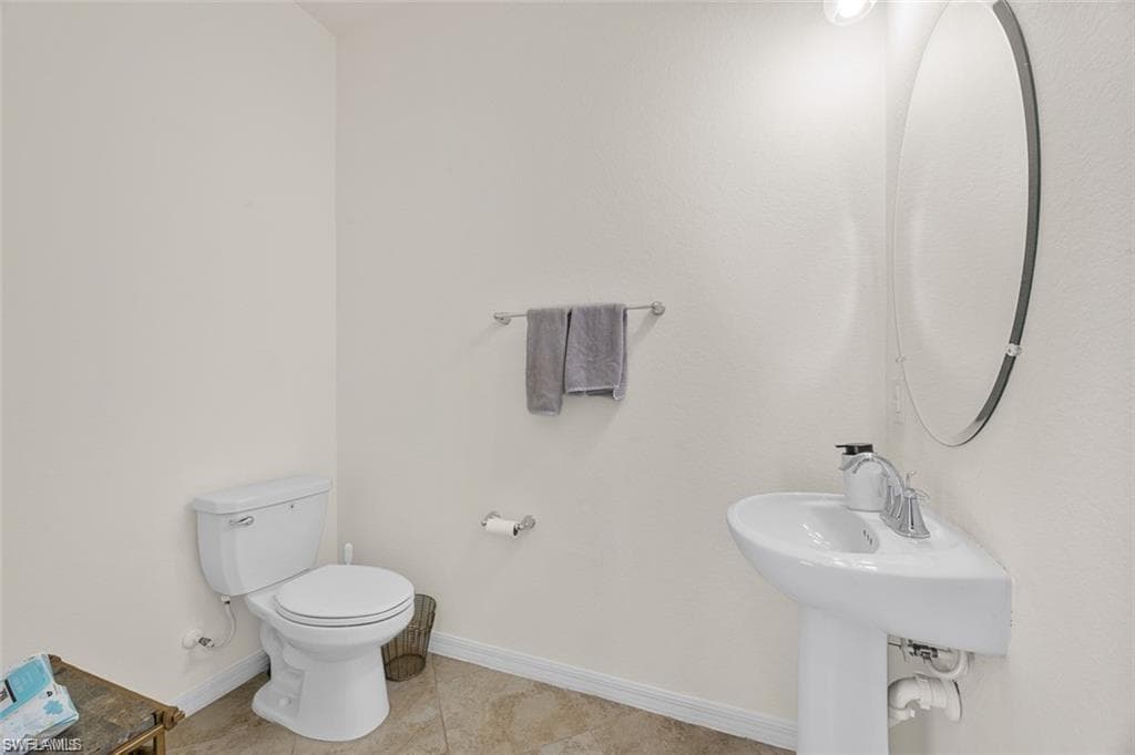 2707 Blossom WAY-22