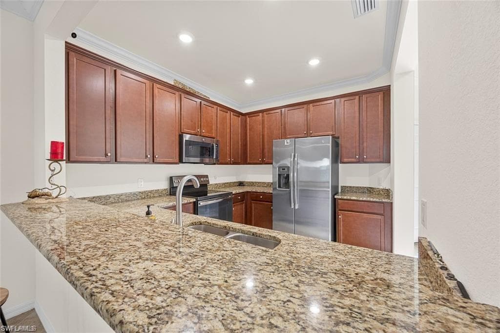 2707 Blossom WAY-7
