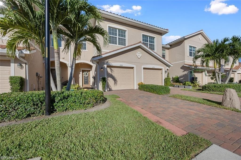 2707 Blossom WAY-1