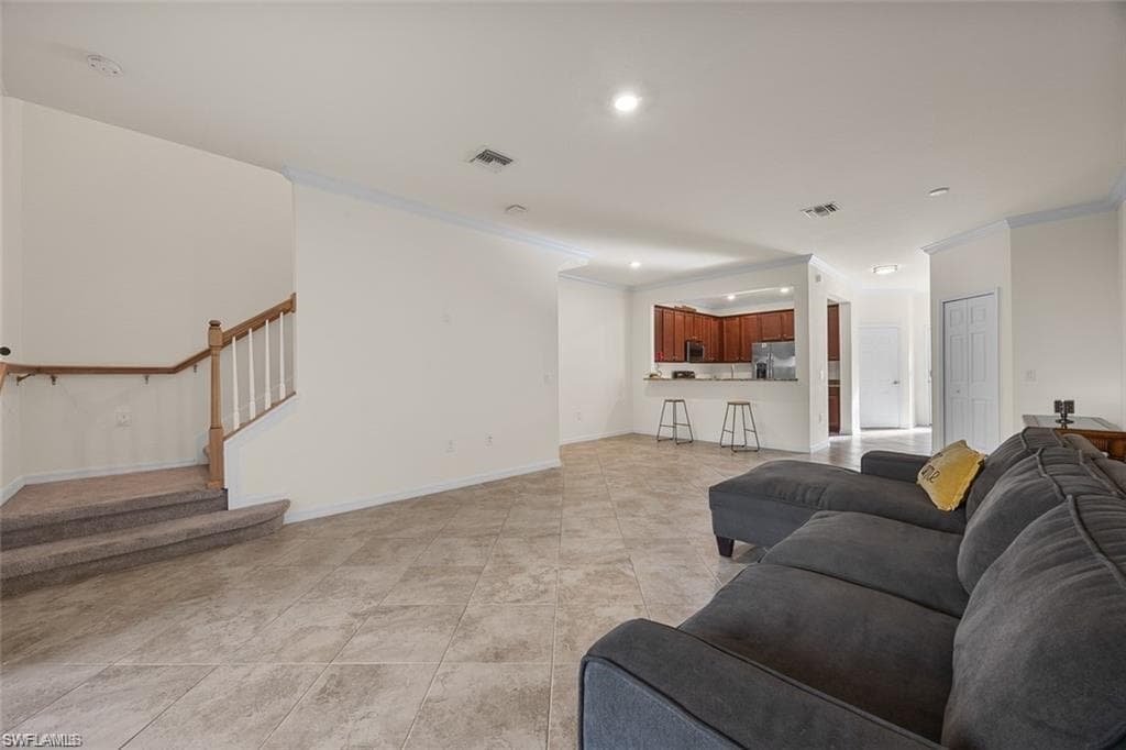 2707 Blossom WAY-4