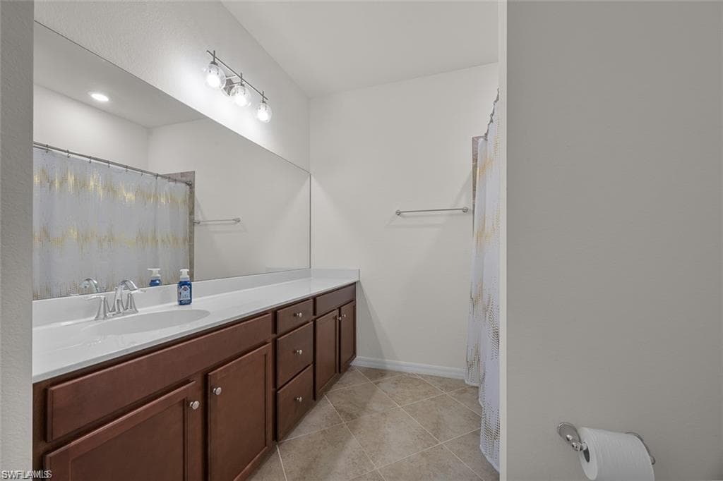 2707 Blossom WAY-21