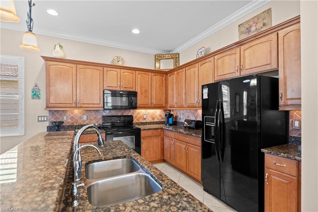 10428 Materita DR-4