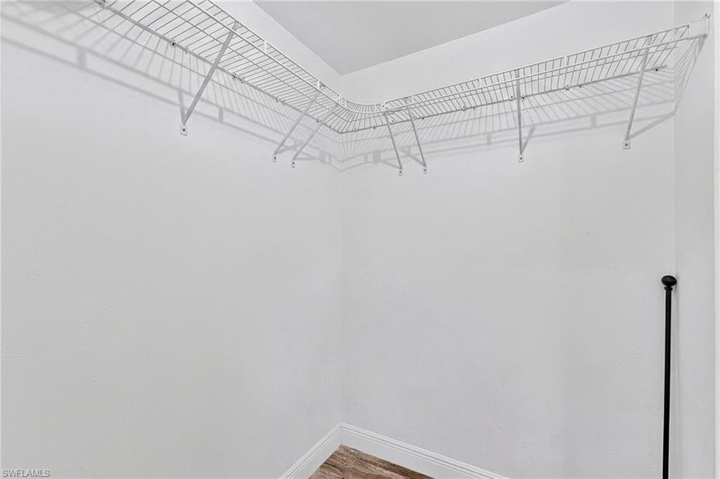 1230 Swan CT-23
