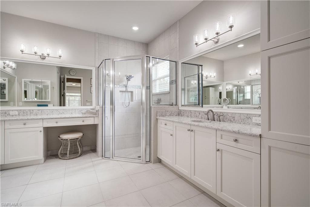 28713 Montecristo LOOP-17