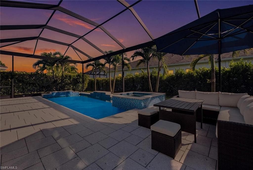 8986 Redonda DR-39