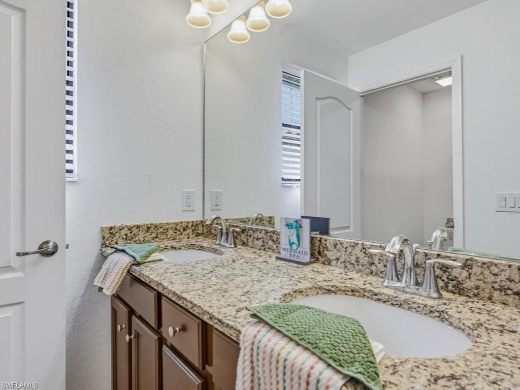 1577 Vizcaya LN-17