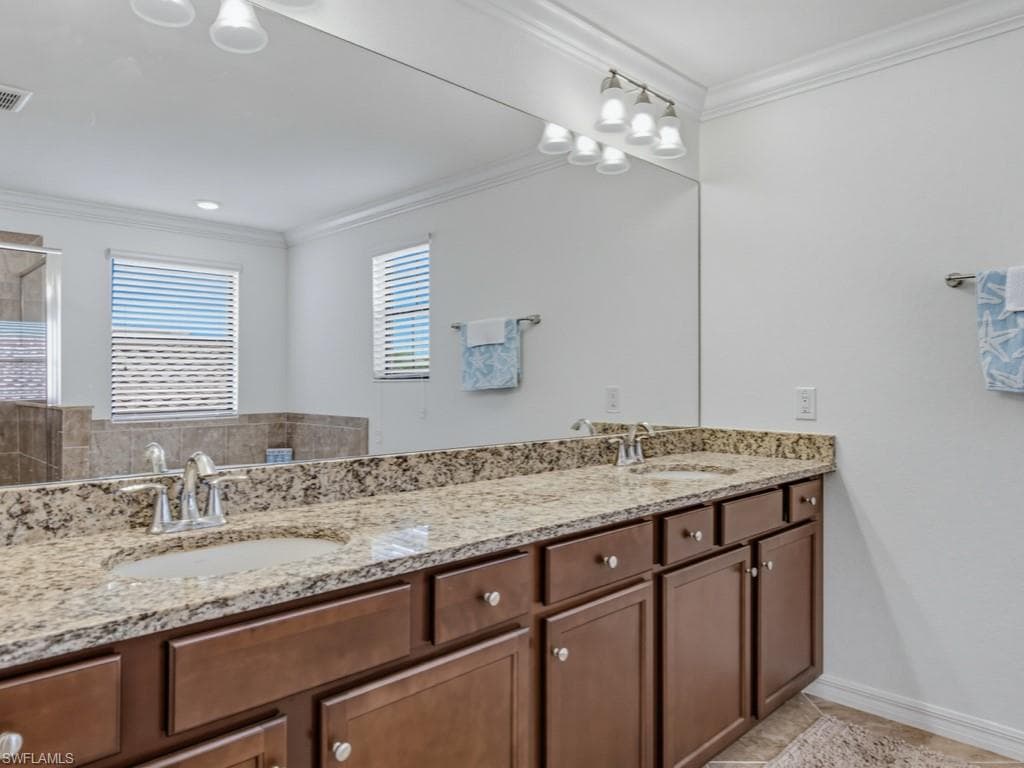 1577 Vizcaya LN-10