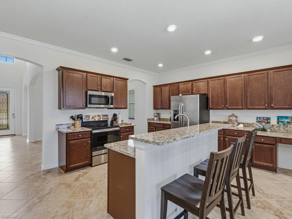 1577 Vizcaya LN-11
