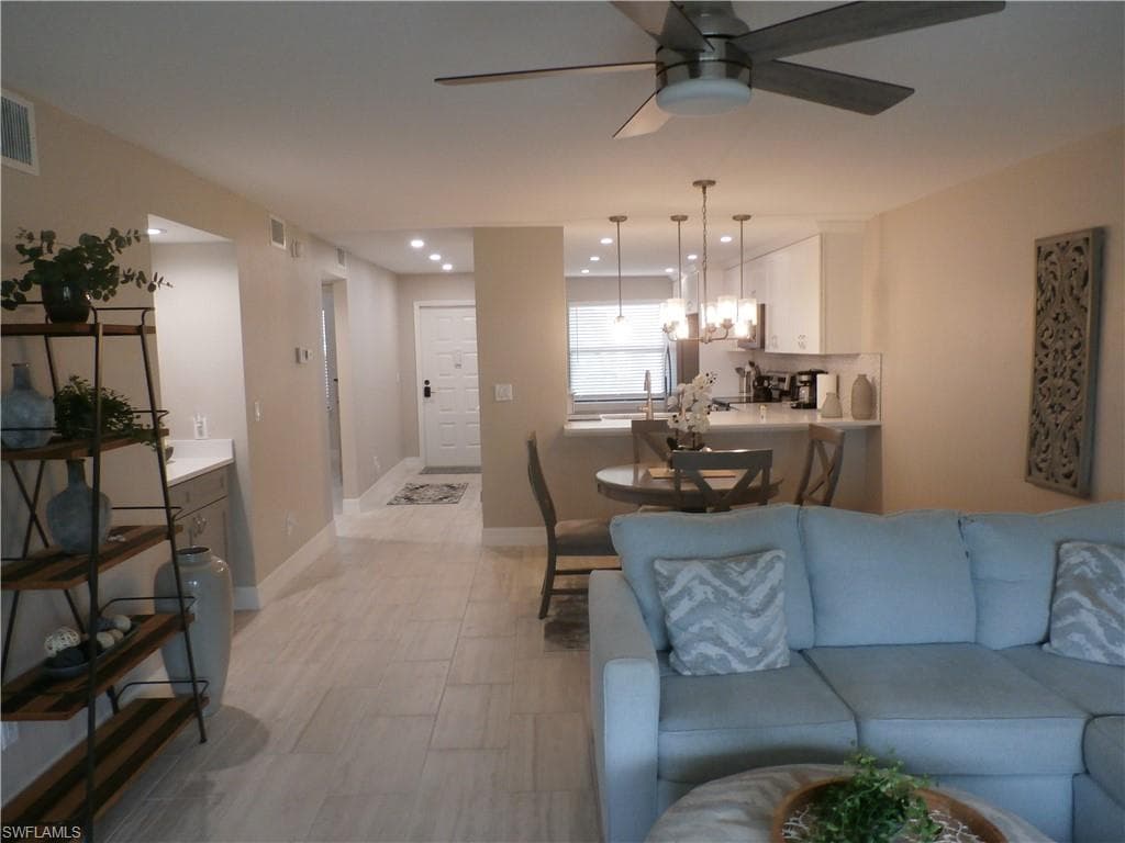 12621 Kelly Sands WAY 305-14