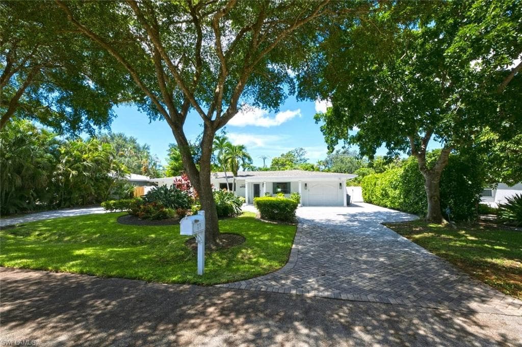 1274 Pine CT-1