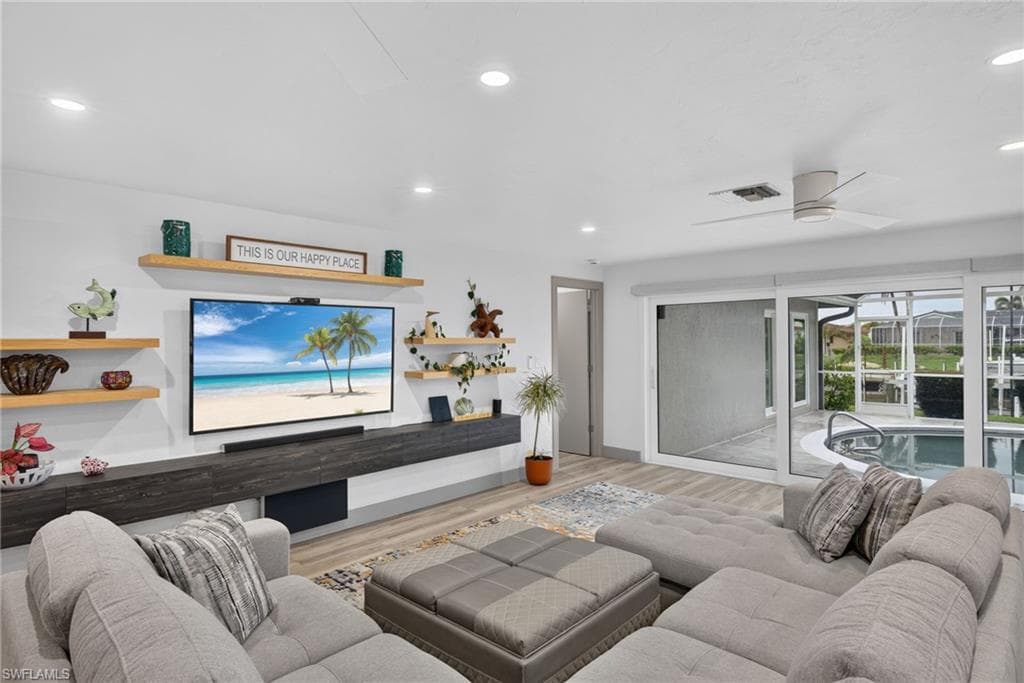701 Santa Margerita LN-10