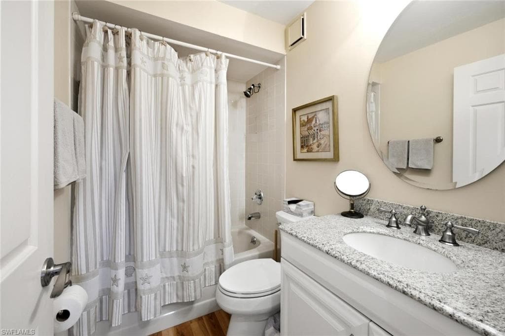 7360 Saint Ives WAY 2301-26