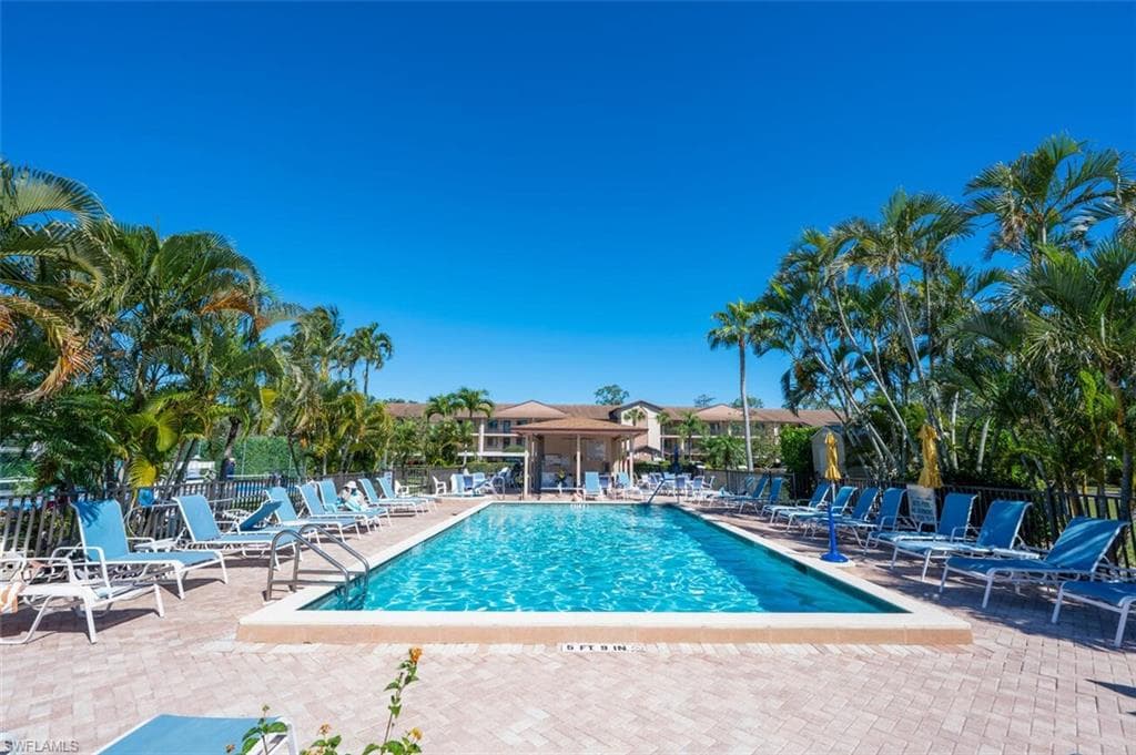 7360 Saint Ives WAY 2301-31