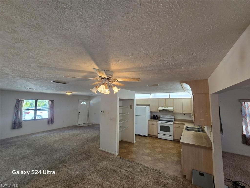 114 Highlands Lake DR-6