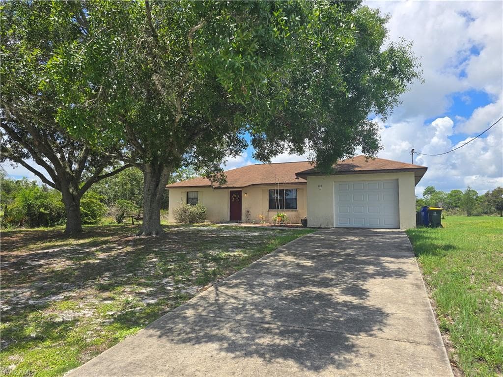 114 Highlands Lake DR-1