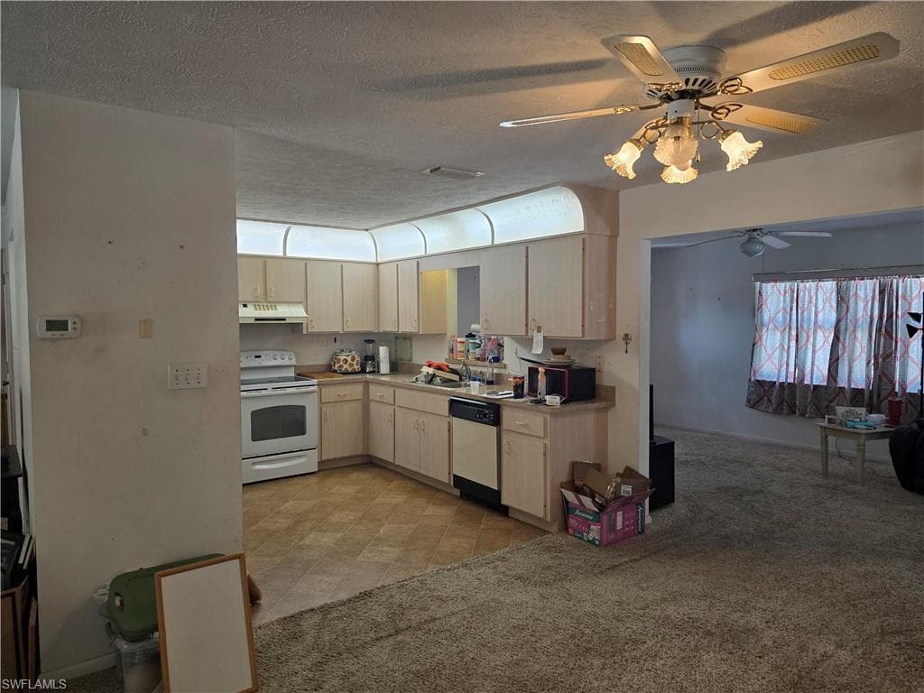 114 Highlands Lake DR-9