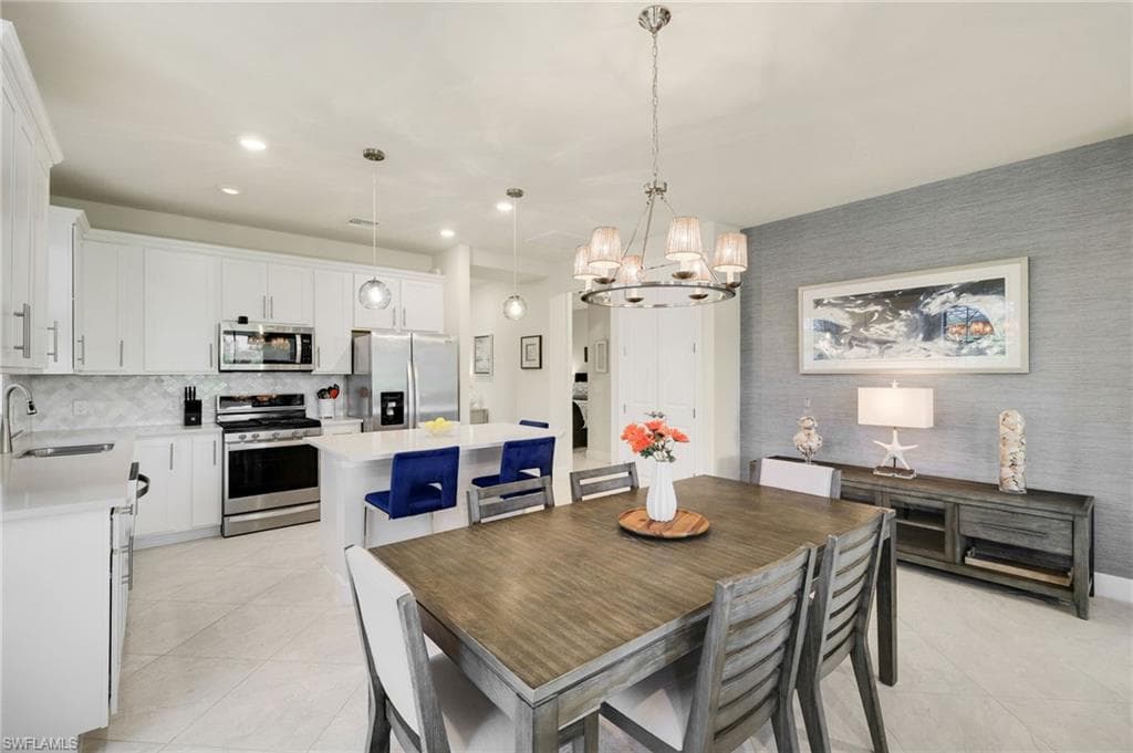 17323 Terracina DR-18