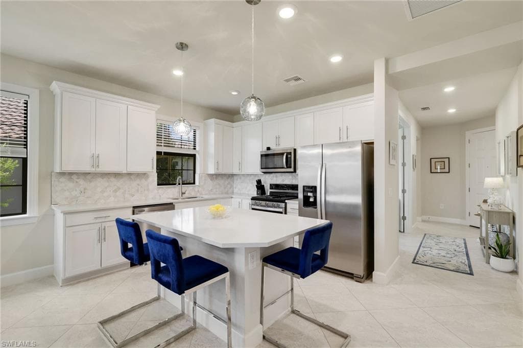 17323 Terracina DR-11