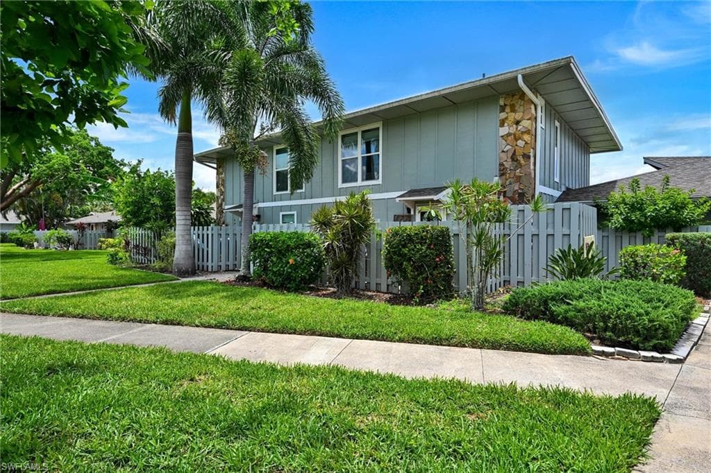 4259 Island CIR 3-1