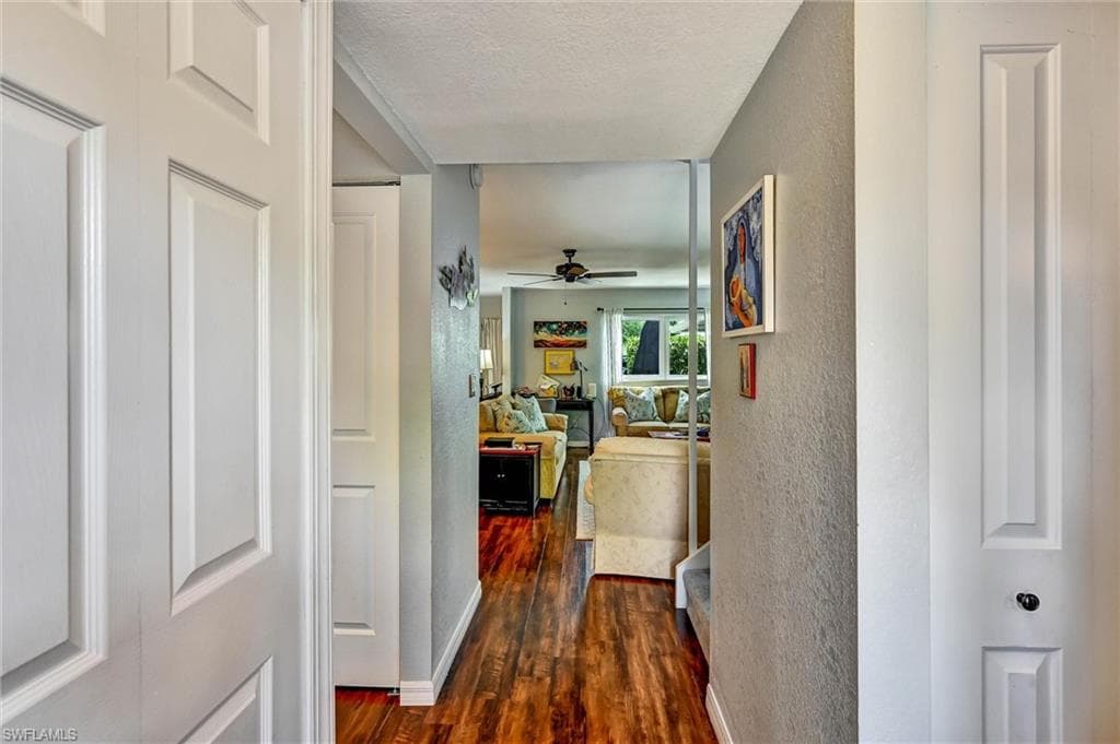 4259 Island CIR 3-5