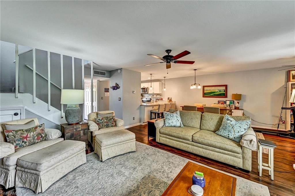 4259 Island CIR 3-2