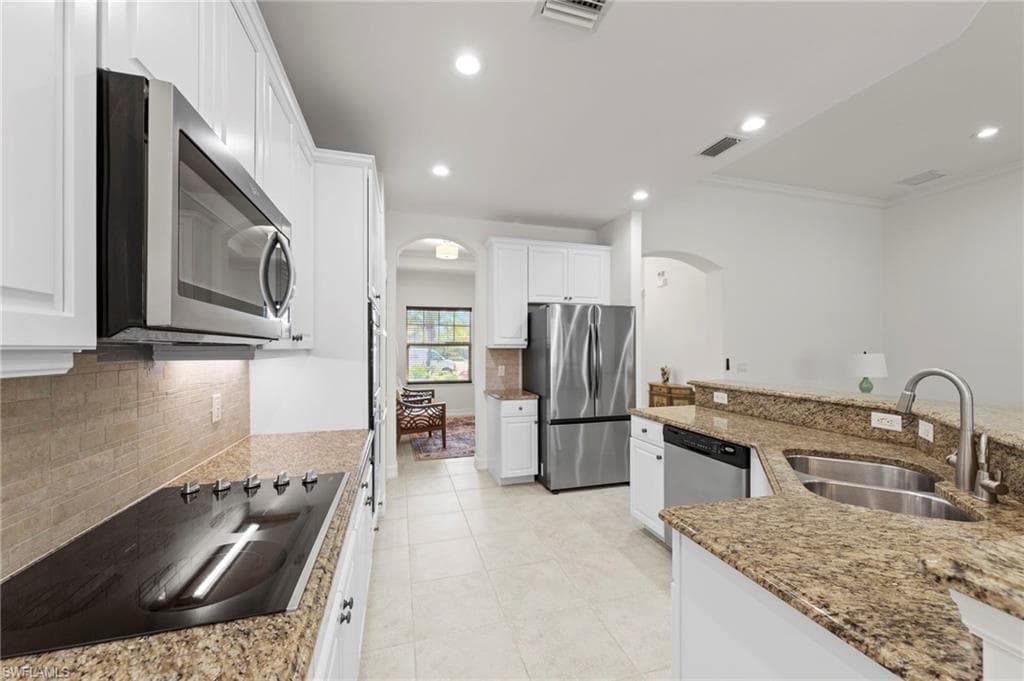 10864 Tiberio DR-15