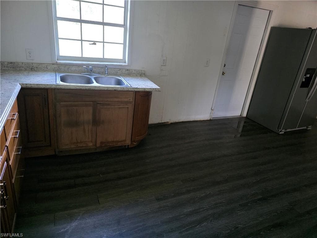 615 New Market RD W-22