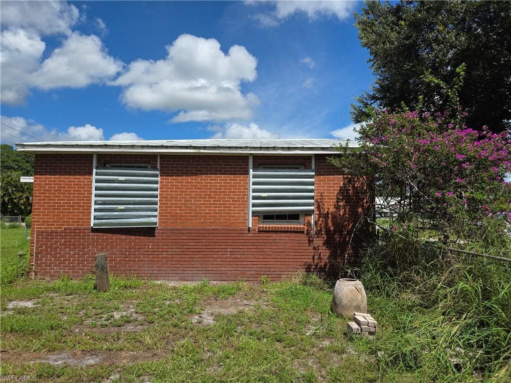 615 New Market RD W-8