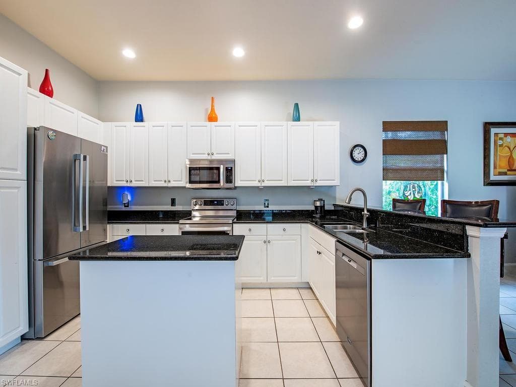 5013 Fairhaven LN-4