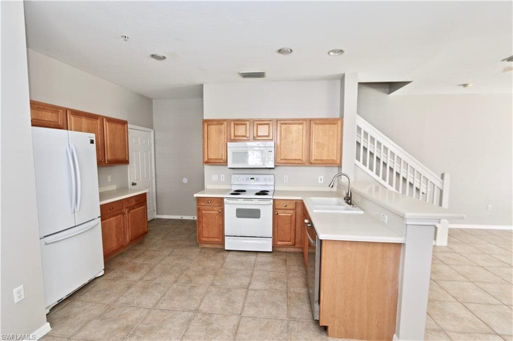 1055 Albany CT 217-17