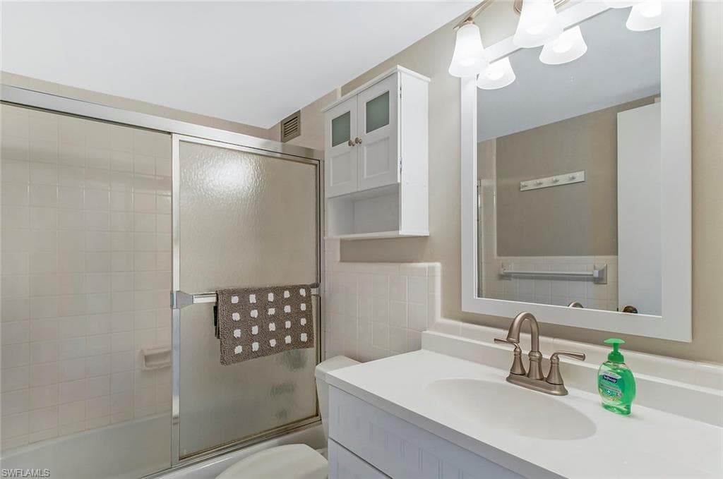 1300 Gulf Shore BLVD N 406-10