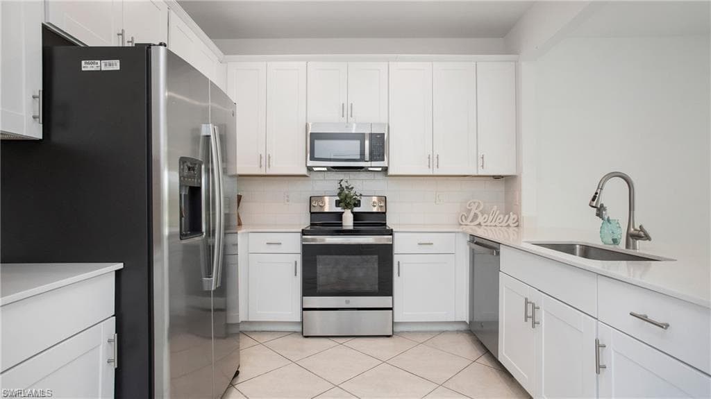 2792 Blossom WAY-24