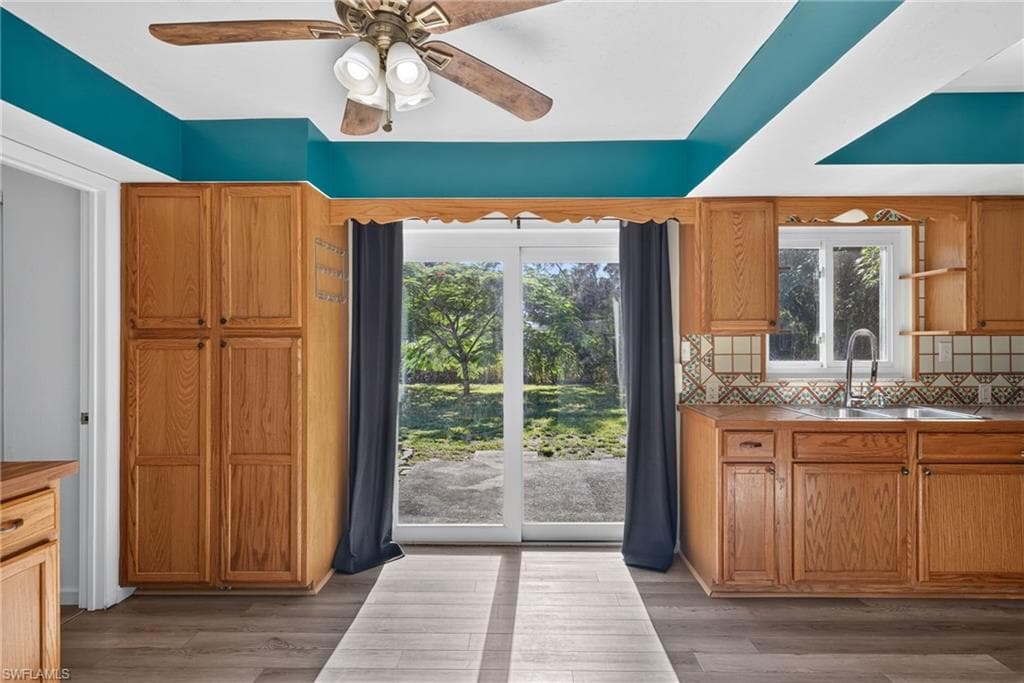 425 Muskegon AVE-2