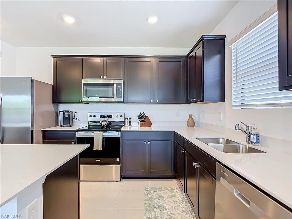 1211 Caloosa Cove DR-10