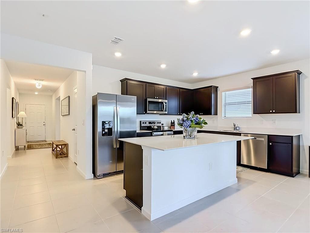 1211 Caloosa Cove DR-11
