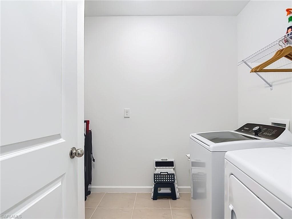 1211 Caloosa Cove DR-35