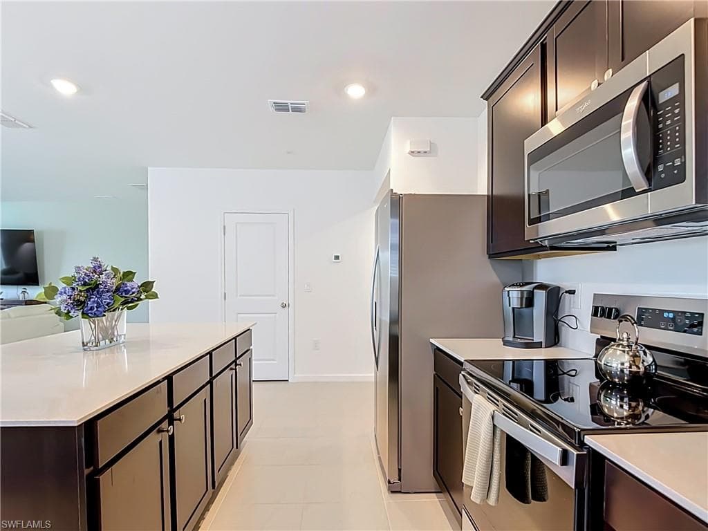 1211 Caloosa Cove DR-8